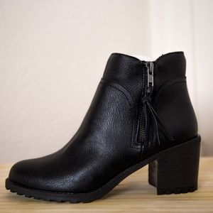 Cute Chunky Heeled "Convincing" Ankle Boots!